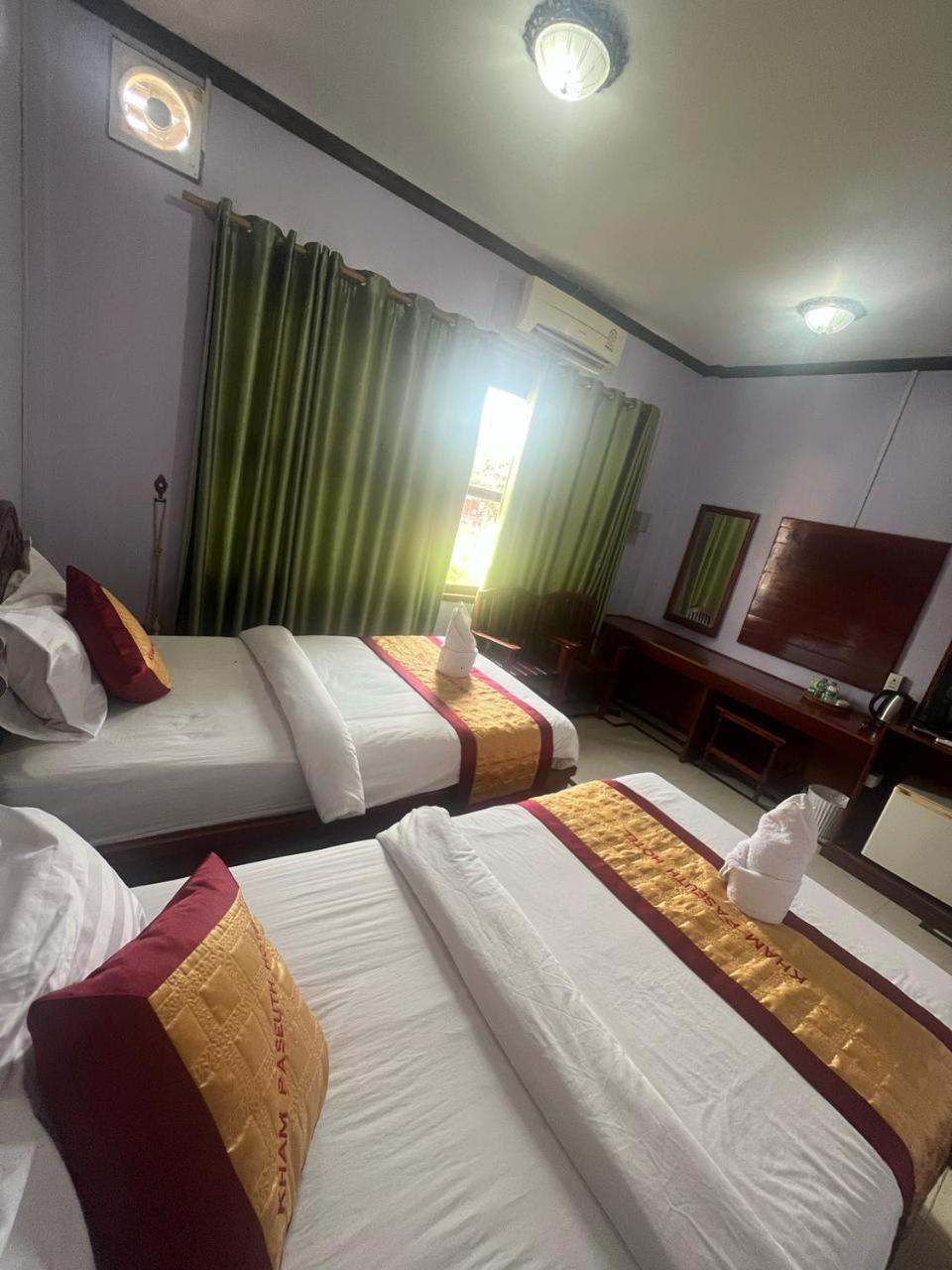 Khampaseuth Hotel Vang Vieng Exteriör bild