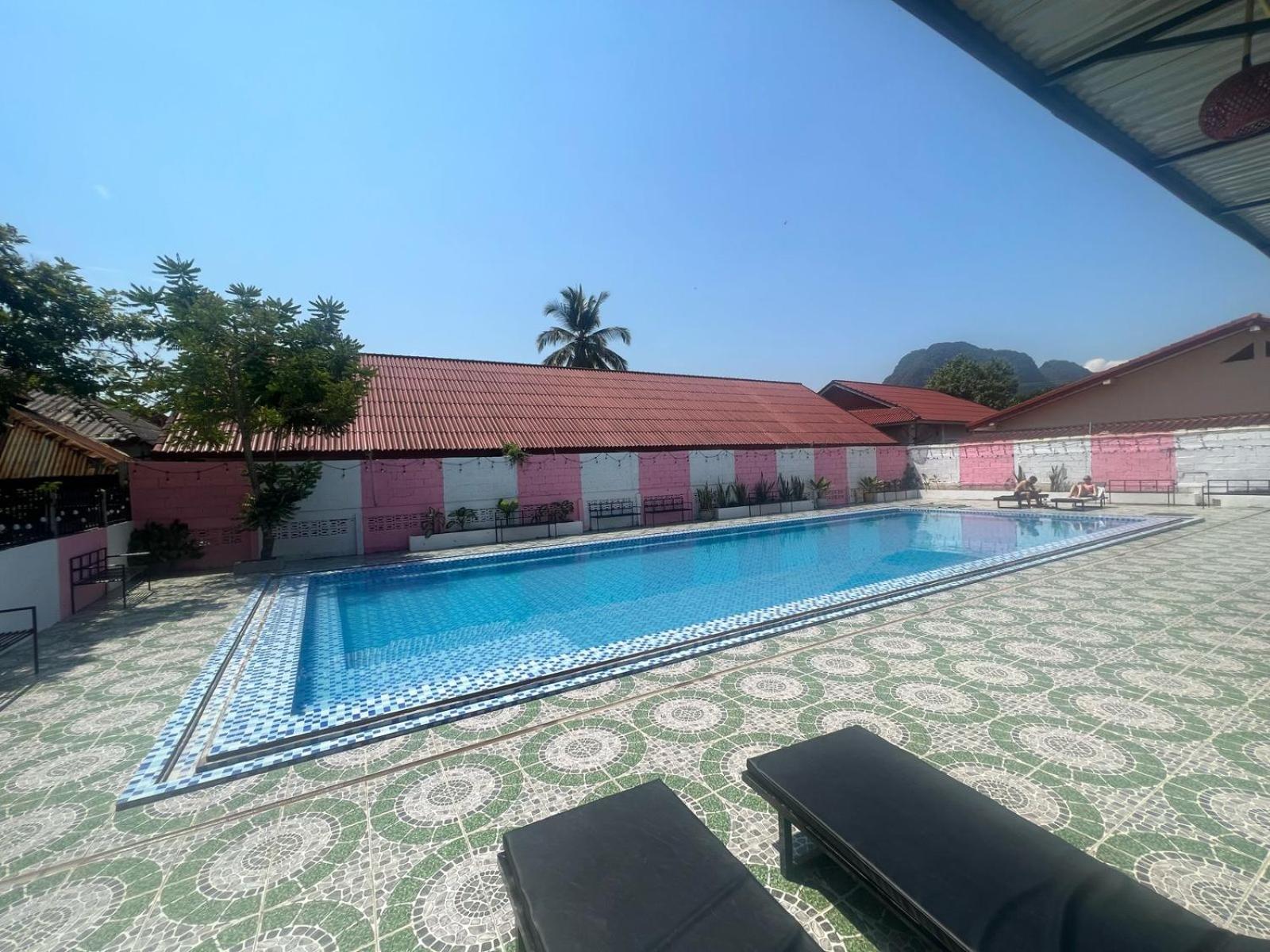 Khampaseuth Hotel Vang Vieng Exteriör bild