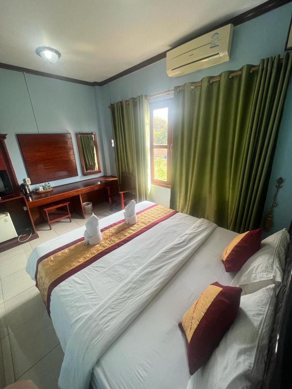 Khampaseuth Hotel Vang Vieng Exteriör bild
